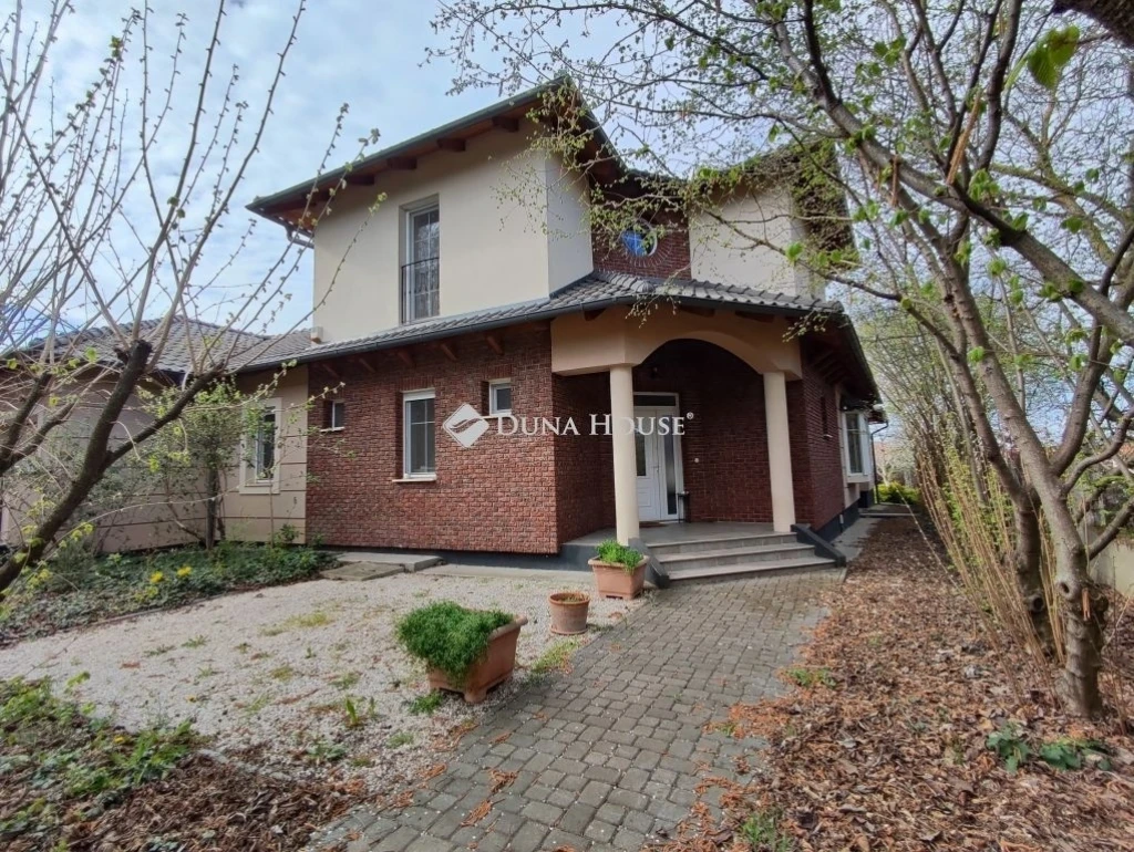 Eladó ház, Gárdony