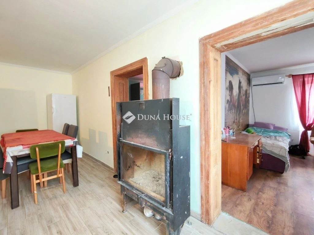 Eladó ház, Bedegkér