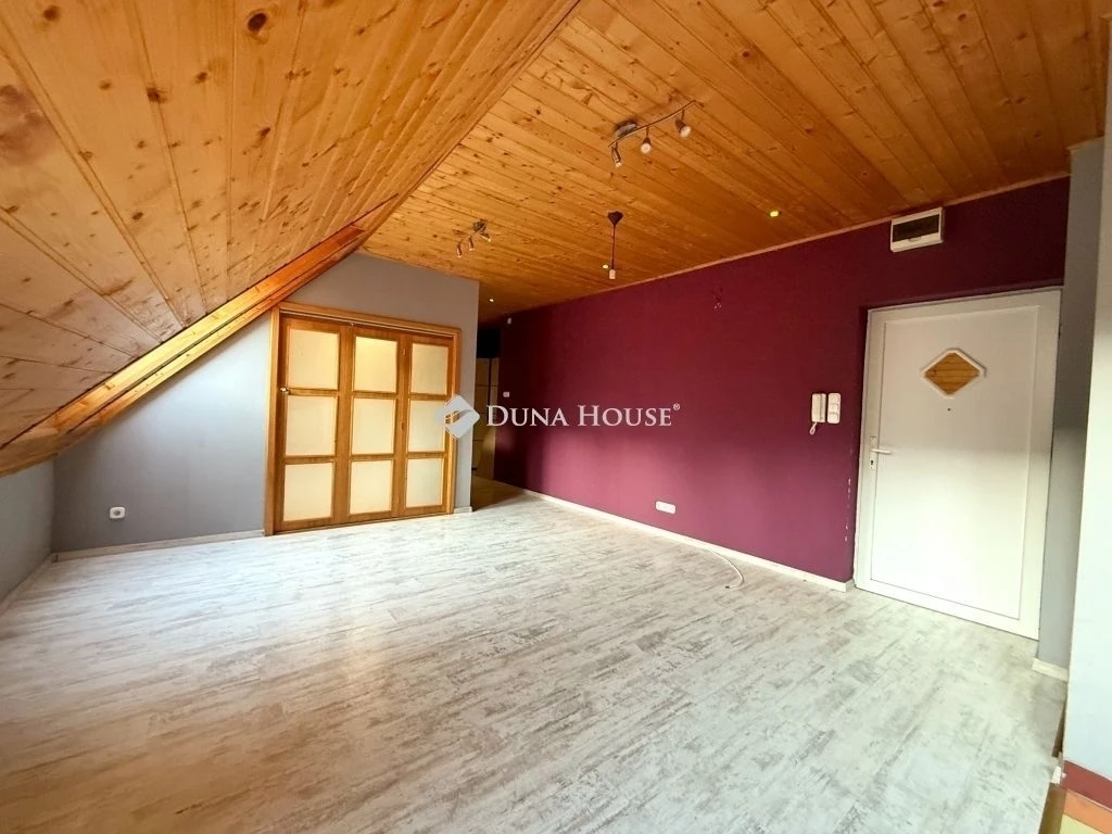 Eladó lakás, Székesfehérvár