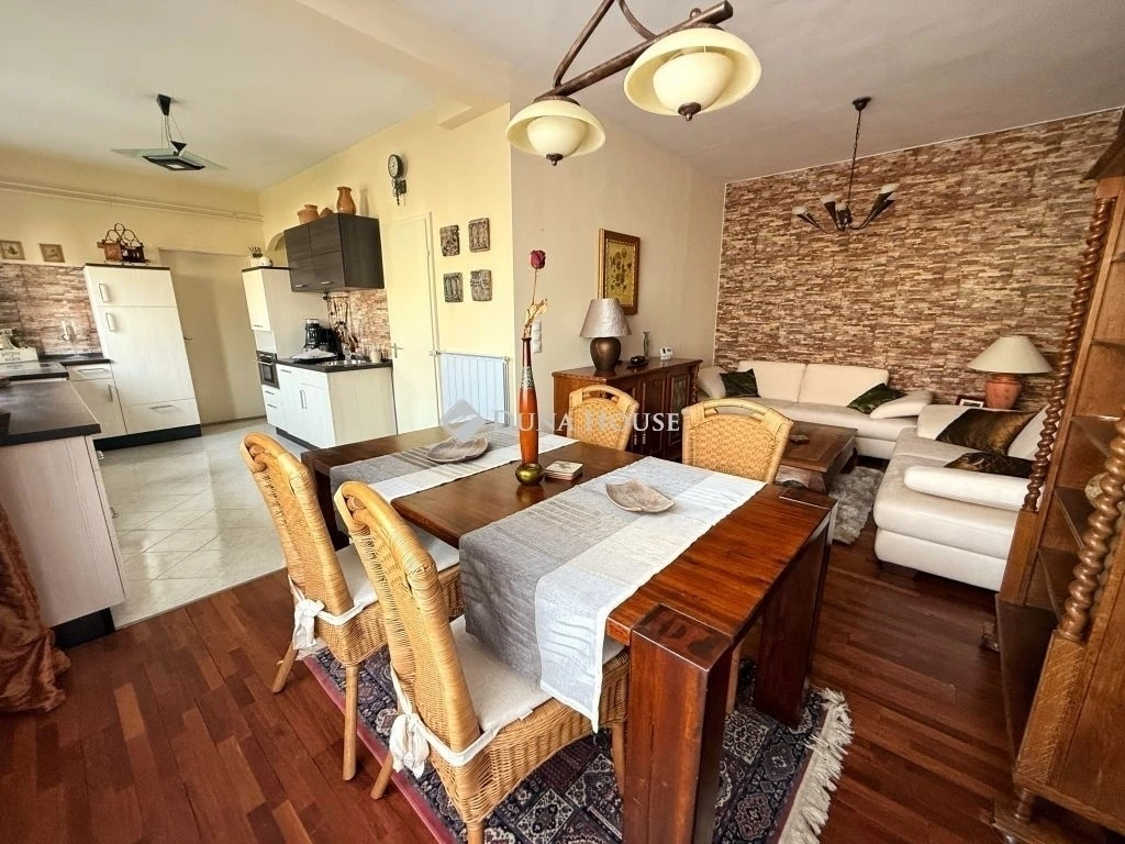 Eladó lakás, Székesfehérvár