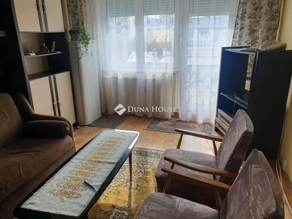 Eladó lakás, Székesfehérvár