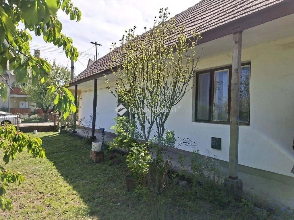 c3-1-name c2-1-name, Pázmánd