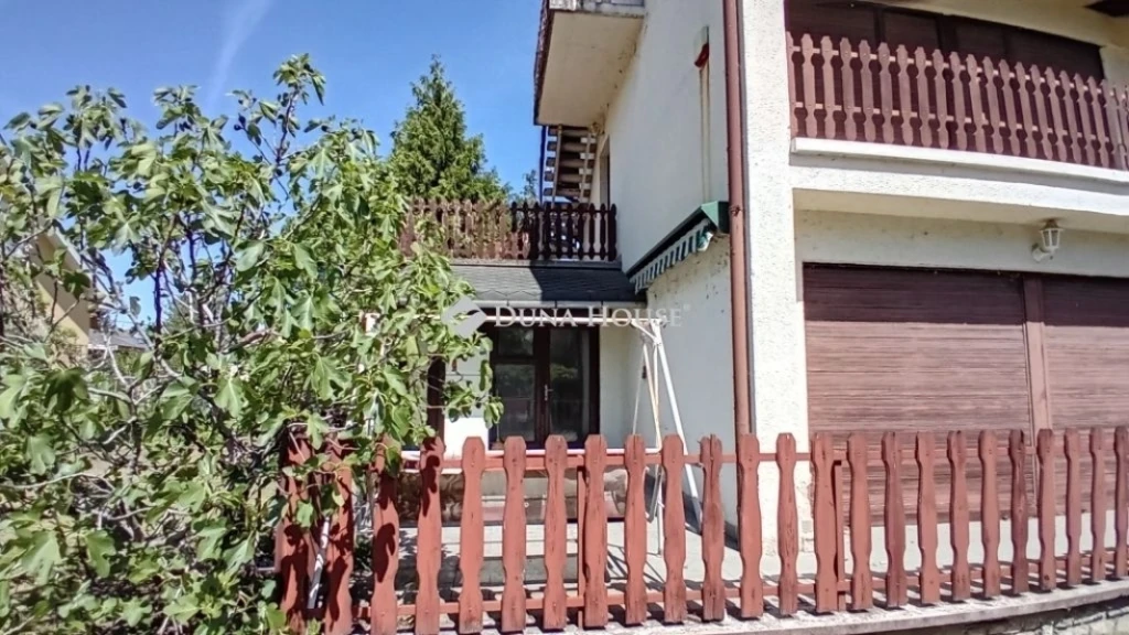 Eladó ház, Siófok