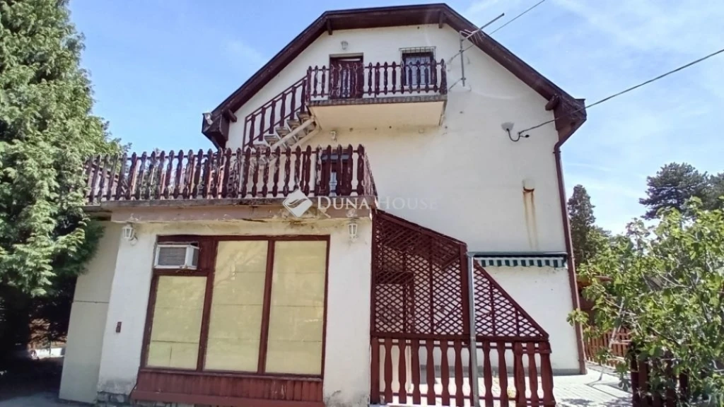 Eladó ház, Siófok