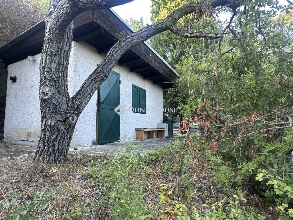 Eladó telek, Pomáz