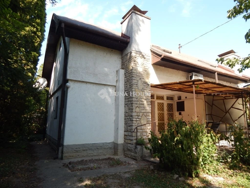 Eladó ház, Siófok