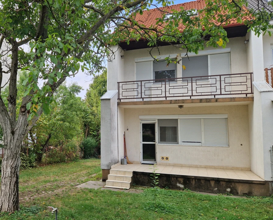 c3-1-name c2-82-name, Székesfehérvár