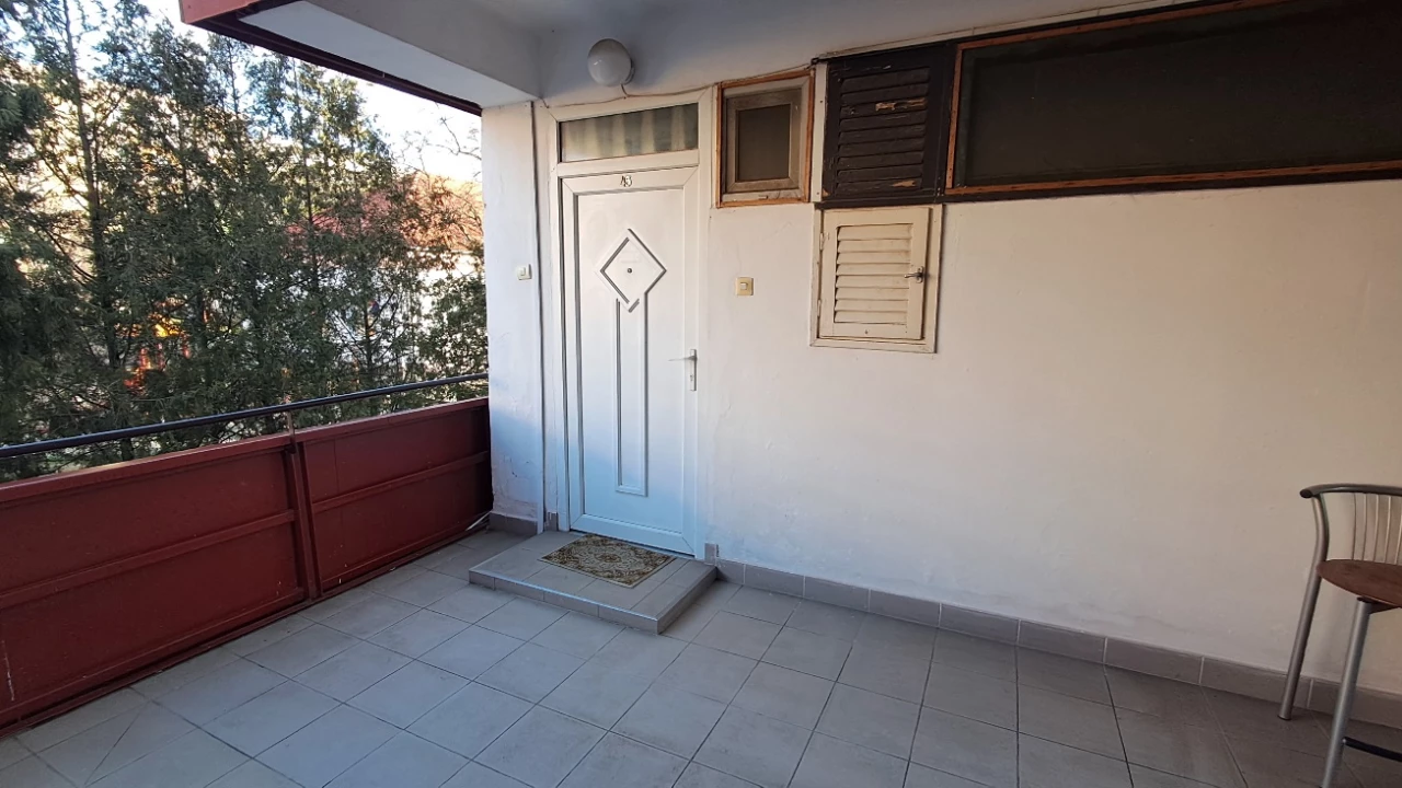 c3-1-name c2-19-name, Pécs, Alkotmány utca 40