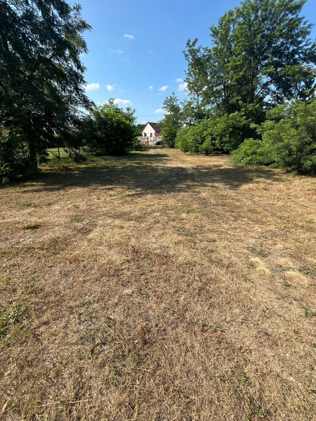 For sale building plot, Levelek