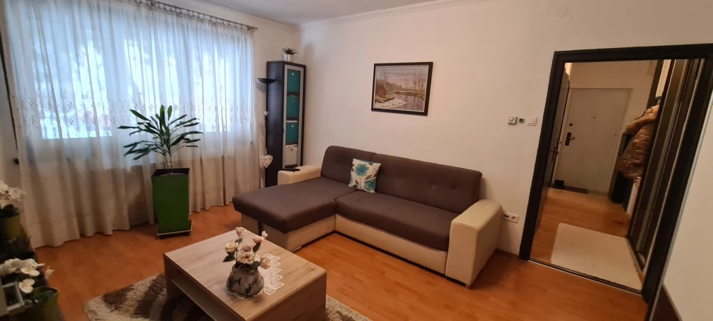 NYÍREGYHÁZA ÁRPÁD UTCAI 48 M2-ES FÖLDSZINTI LAKÁS ELADÓ