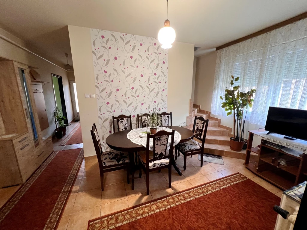 For sale house, Kótaj
