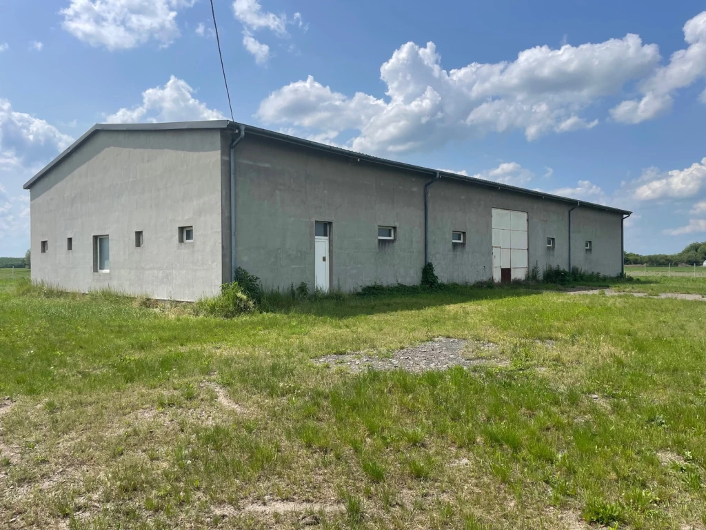 LEVELEKEN IPARI INGATLAN ELADÓ/KIADÓ-SOKOLDALÚ HASZNOSÍTÁSI LEHETŐSÉGGEL