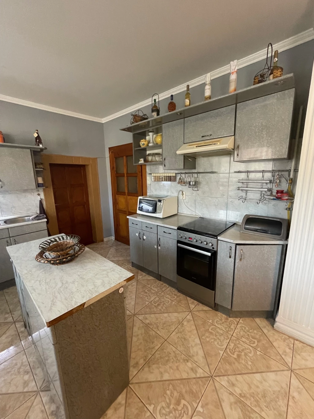 NYÍREGYHÁZA, BELVÁROS KÖZELI 95 NM-ES CSALÁDI HÁZ ELADÓ