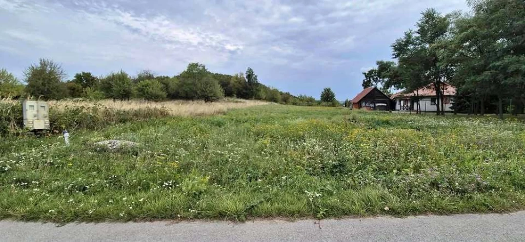 PANORÁMÁS TELEK ELADÓ A ZEMPLMBEN