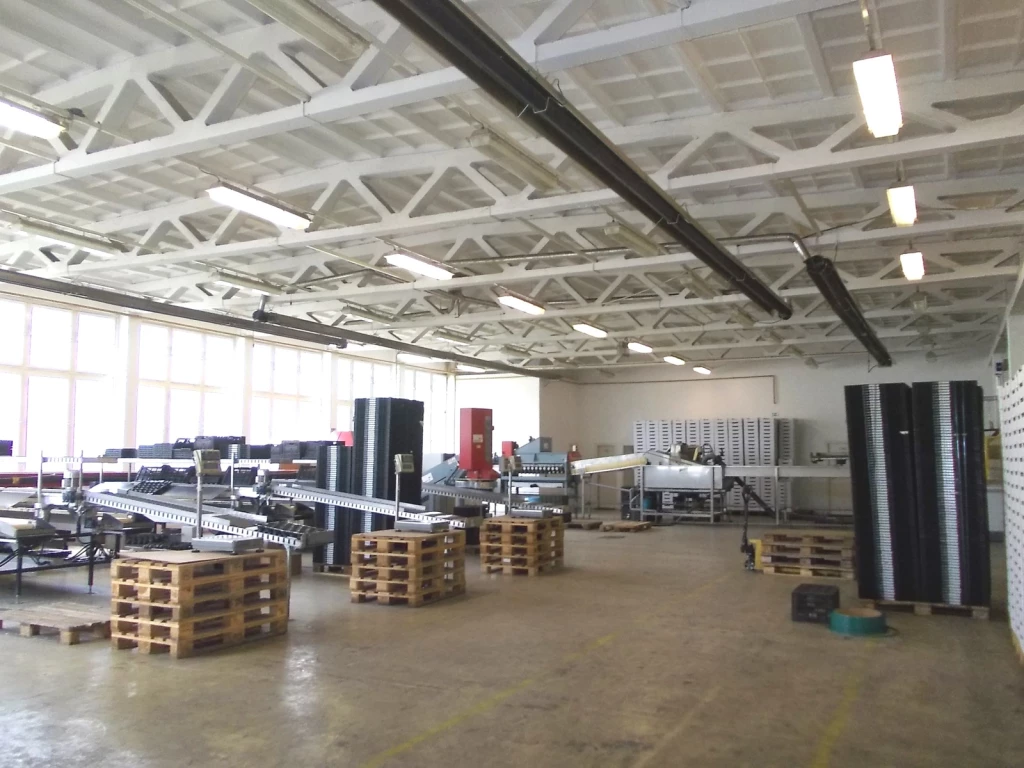 NYÍREGYHÁZA-NYÍRTELEK VONZÁSÁBAN IPARI INGATLAN ELADÓ