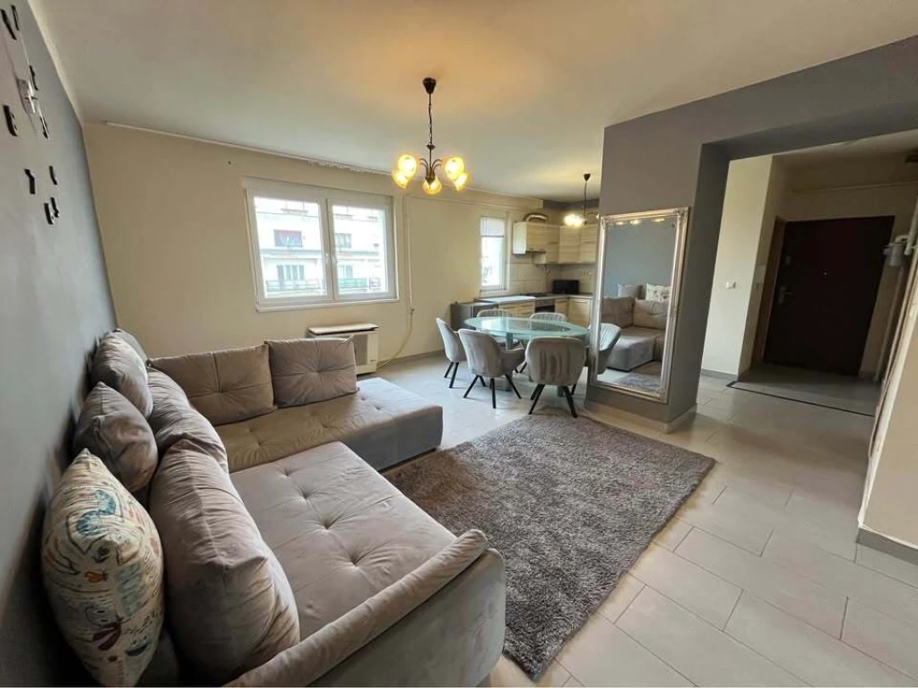 NYÍREGYHÁZA VASÚTÁLLOMÁS KÖZELÉBEN 62 NM-ES 2+NAPPALIS ERKÉLYES LAKÁS ELADÓ