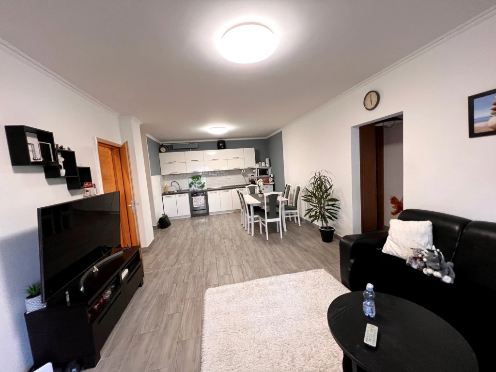 NYÍREGYHÁZA ÖRÖKÖSFÖLD ÚJ ÖVEZETÉBEN FIATAL ÉPÍTÉSŰ 3 SZOBA + NAPPALIS LAKÁS ELADÓ