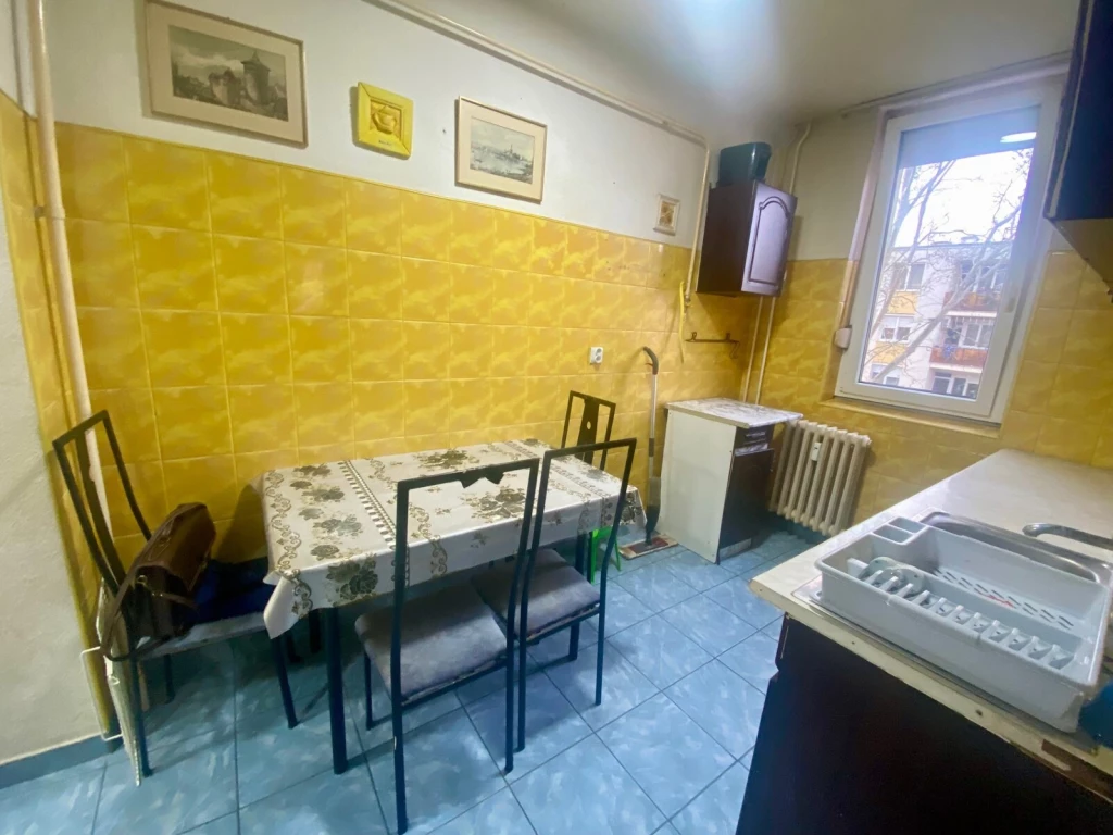 NYÍREGYHÁZA ÁLLOMÁS KÖZELÉBEN JÓ ÁLLAPOTÚ LAKÁS ELADÓ