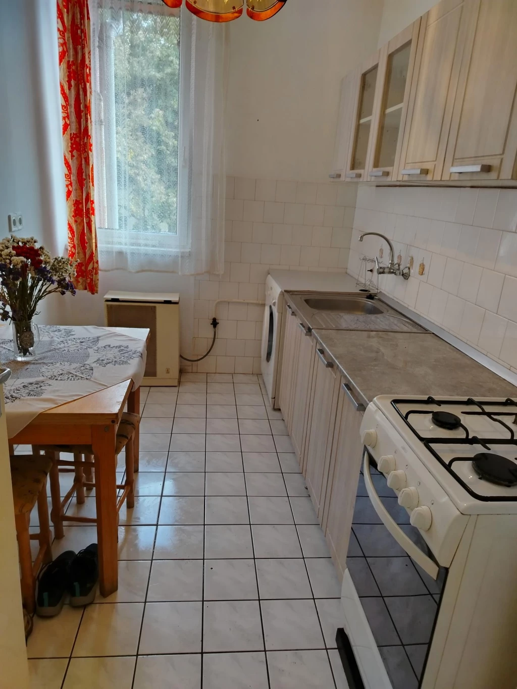 VÍZTORONY KÖZELÉBEN 55 NM-ES 2 SZOBÁS SZIGETELT LAKÁS