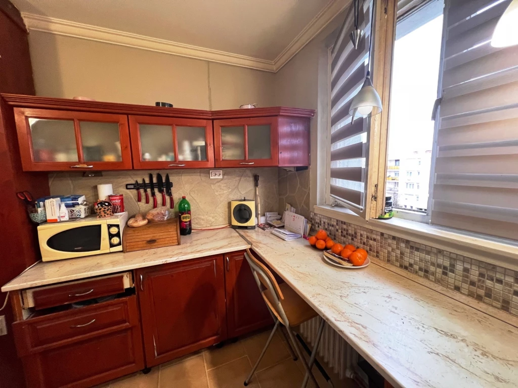 NYÍREGYHÁZA BELVÁROS KÖZELÉBEN JÓ ÁLLAPOTÚ LAKÁS ELADÓ