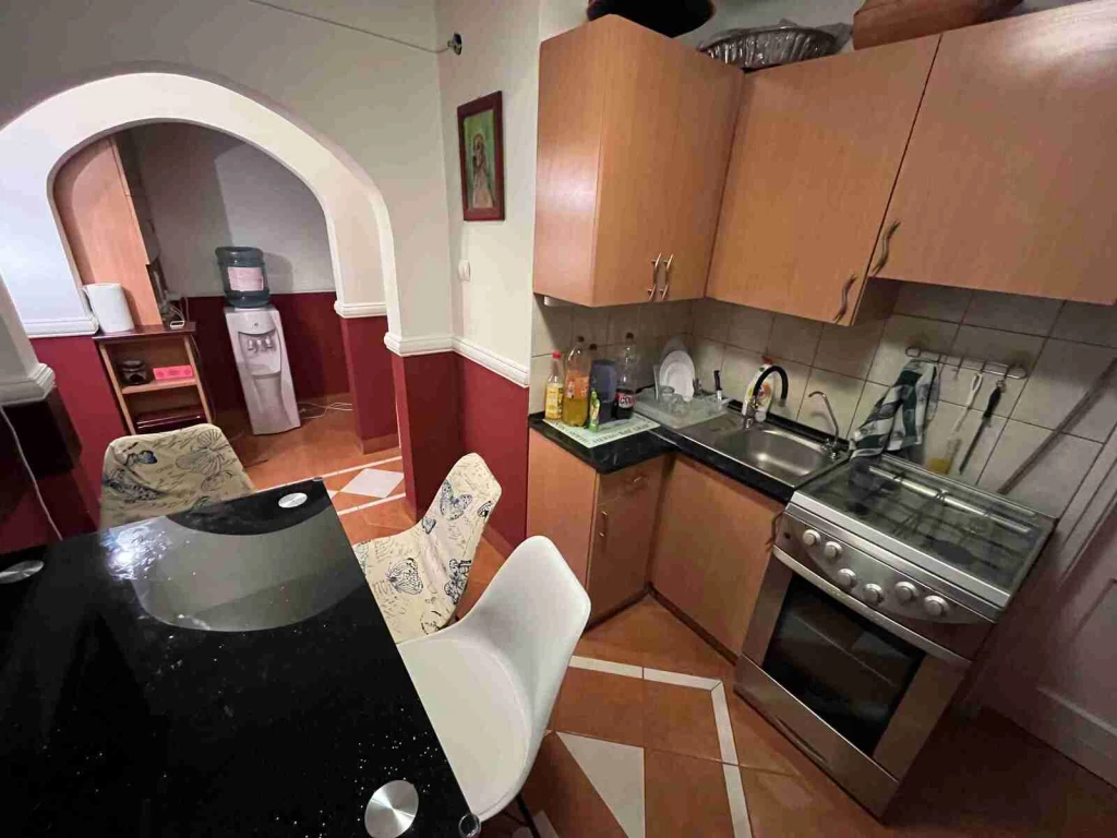 NYÍREGYHÁZA BELVÁROSÁTÓL NÉHÁNY PERCRE CSALÁDI HÁZ ELADÓ