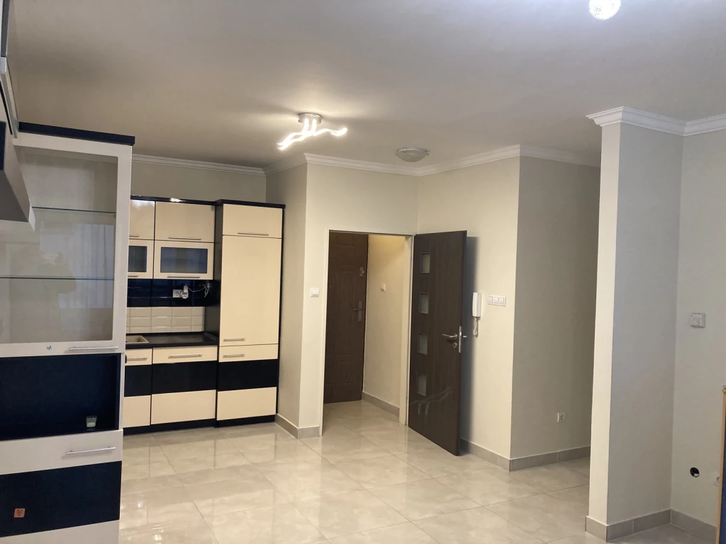 AZONNAL KÖLTÖZHETŐ ÚJSZERŰ LAKÁS ELADÓ ELADÓ A DAMJANICH LAKÓPARKBAN