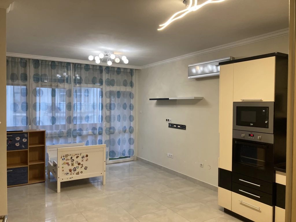 AZONNAL BIRTOKBA VEHETŐ ÚJSZERŰ IRODA ELADÓ A DAMJANICH LAKÓPARKBAN