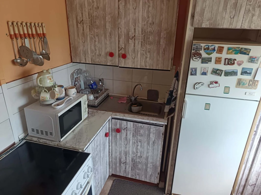 ÖRÖKÖSFÖLDÖN LIFTES 2 SZOBÁS ERKÉLYES LAKÁS ELADÓ