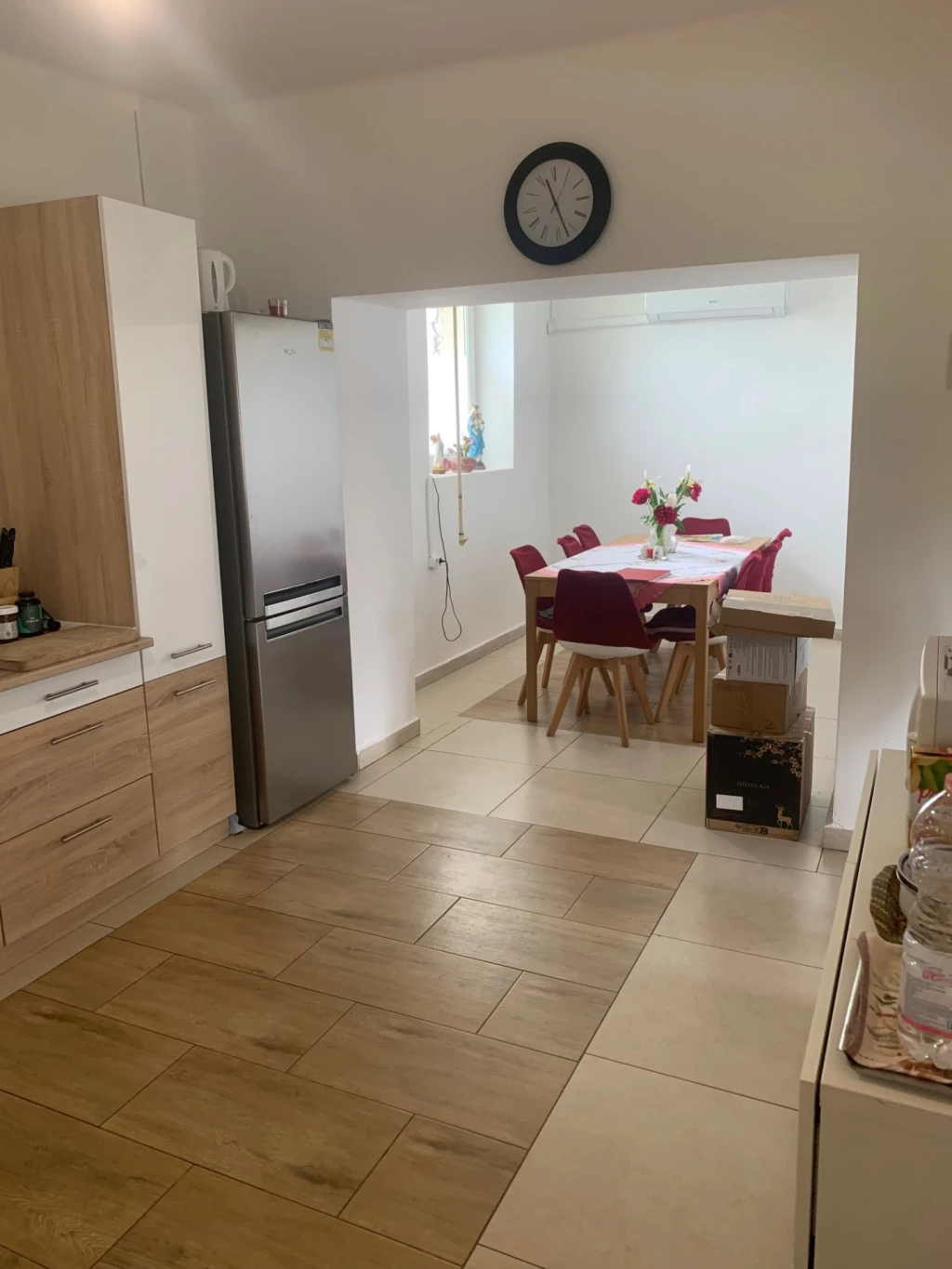 Besenyőtelken részben felújított 90 m2-es családi ház, 1633m2-es telken eladó!