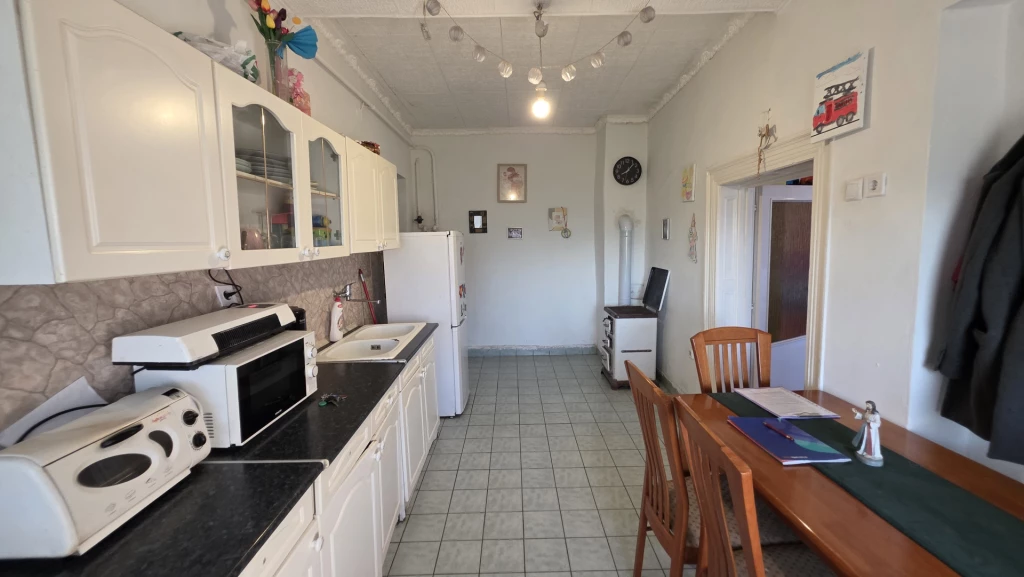 Eladó családi ház, Füzesabony, Falu