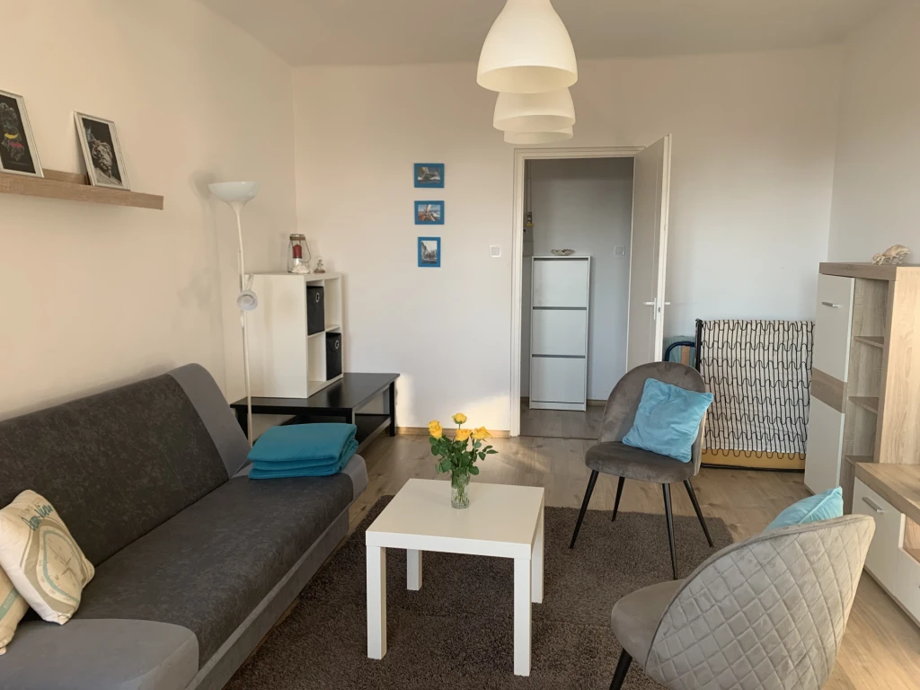 Kiadó téglalakás, Eger, Maklári hóstya