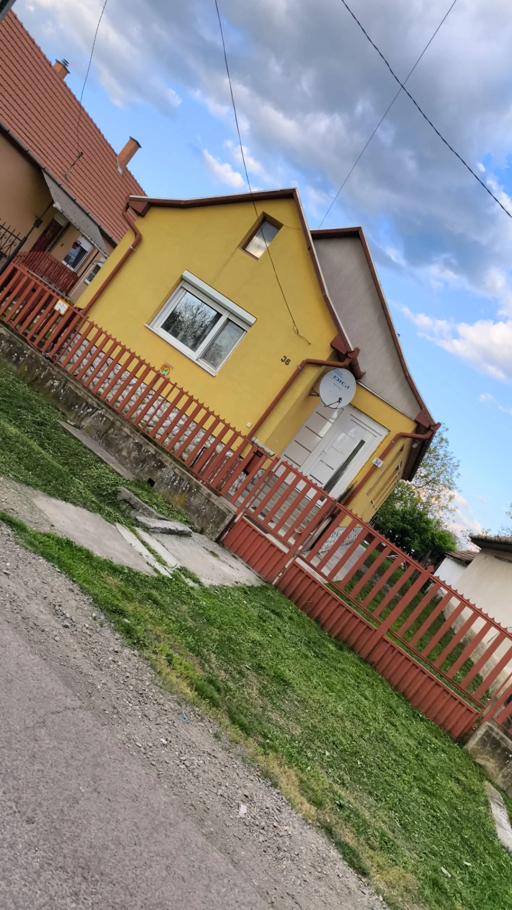 Eladó családi ház, Besenyőtelek