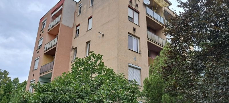 For sale brick flat, Szeged