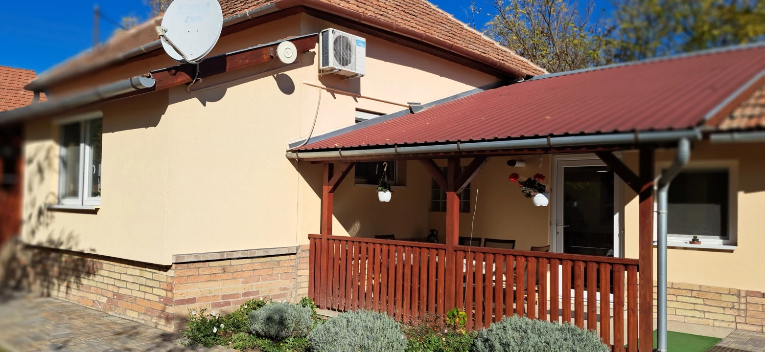 For sale house, Földeák