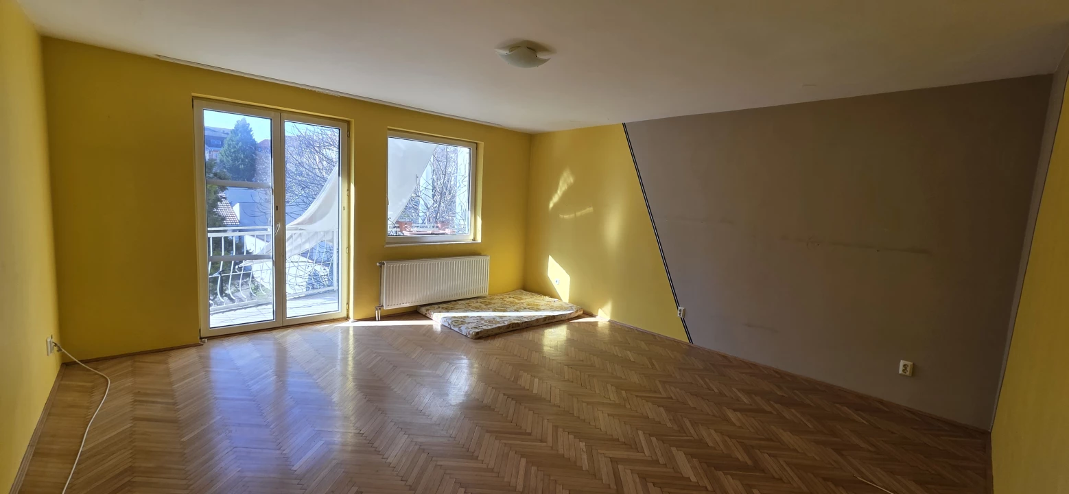 For sale brick flat, Szeged