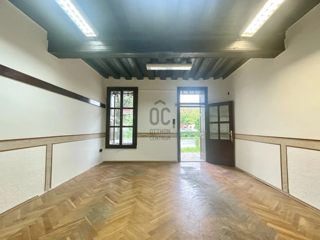 Kiadó egyéb kereskedelmi-ipari, Sopron, Belváros