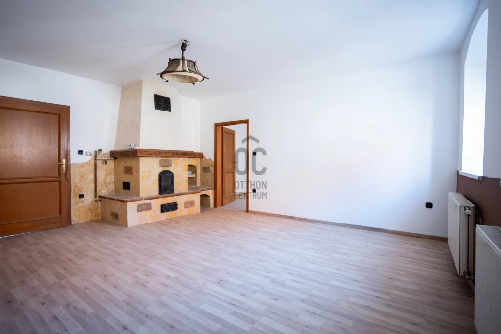 Eladó téglalakás, Sopron, Belváros