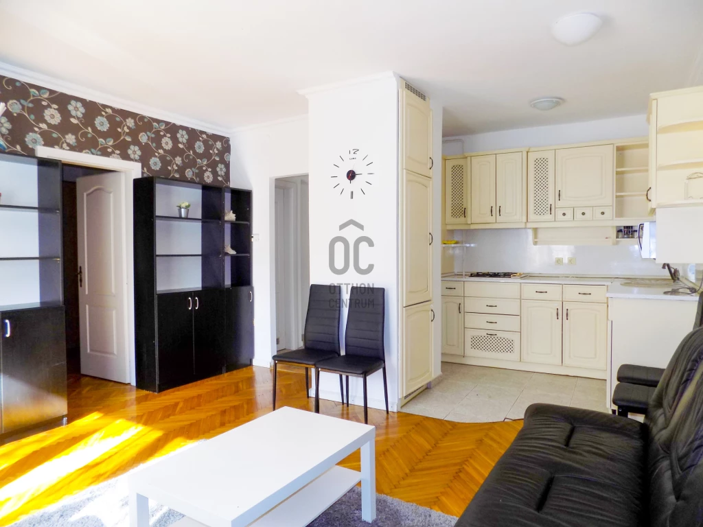 Eladó téglalakás, Sopron, Lővérek