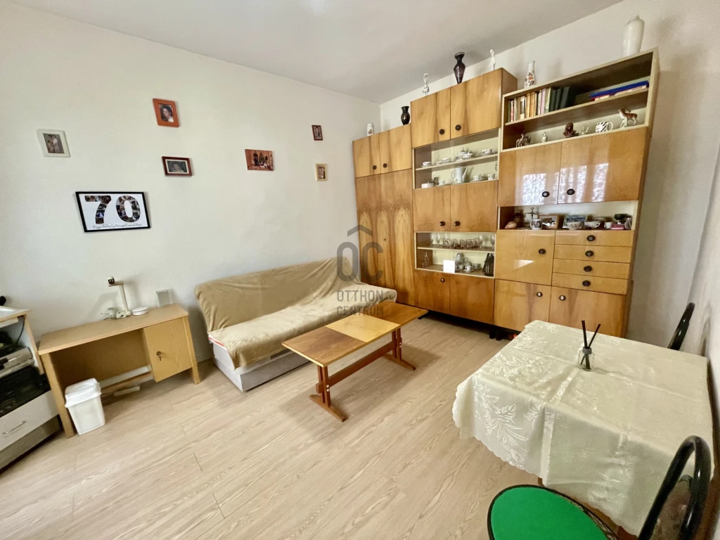 Eladó téglalakás, Sopron, Belváros