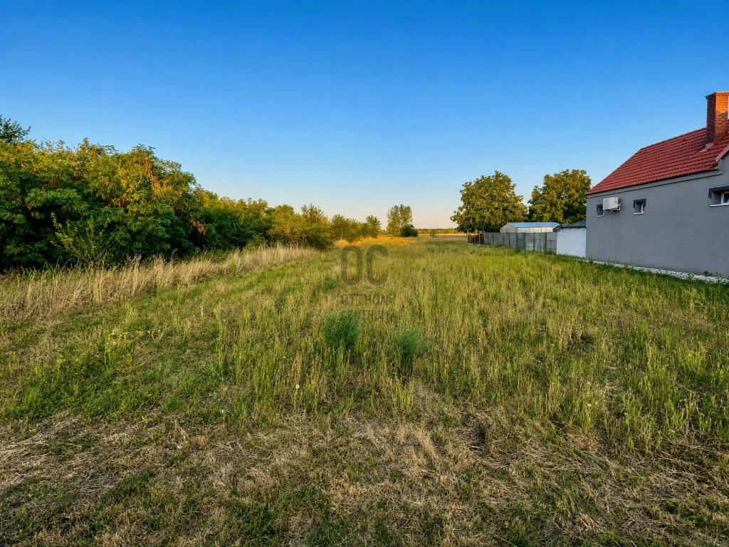 c3-1-name c2-50-name, Fertőd, Tőzeggyármajor