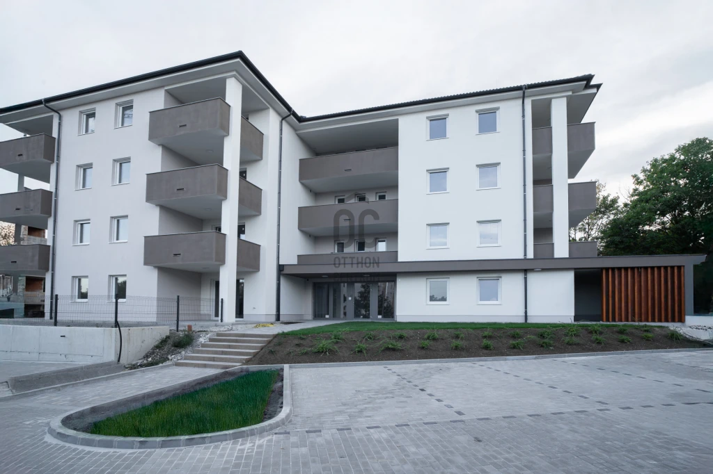 Eladó téglalakás, Kőszeg