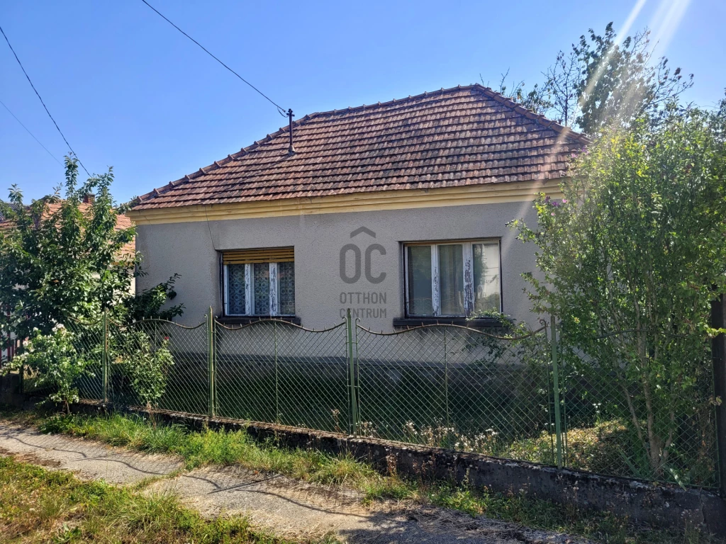 c3-1-name c2-1-name, Meggyeskovácsi, Meggyeskovácsi