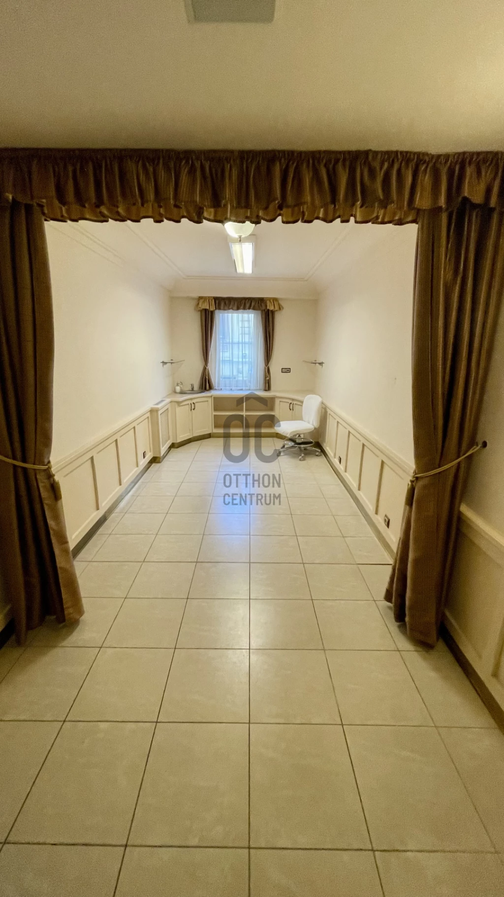 For rent other commercial, Szombathely, Belváros