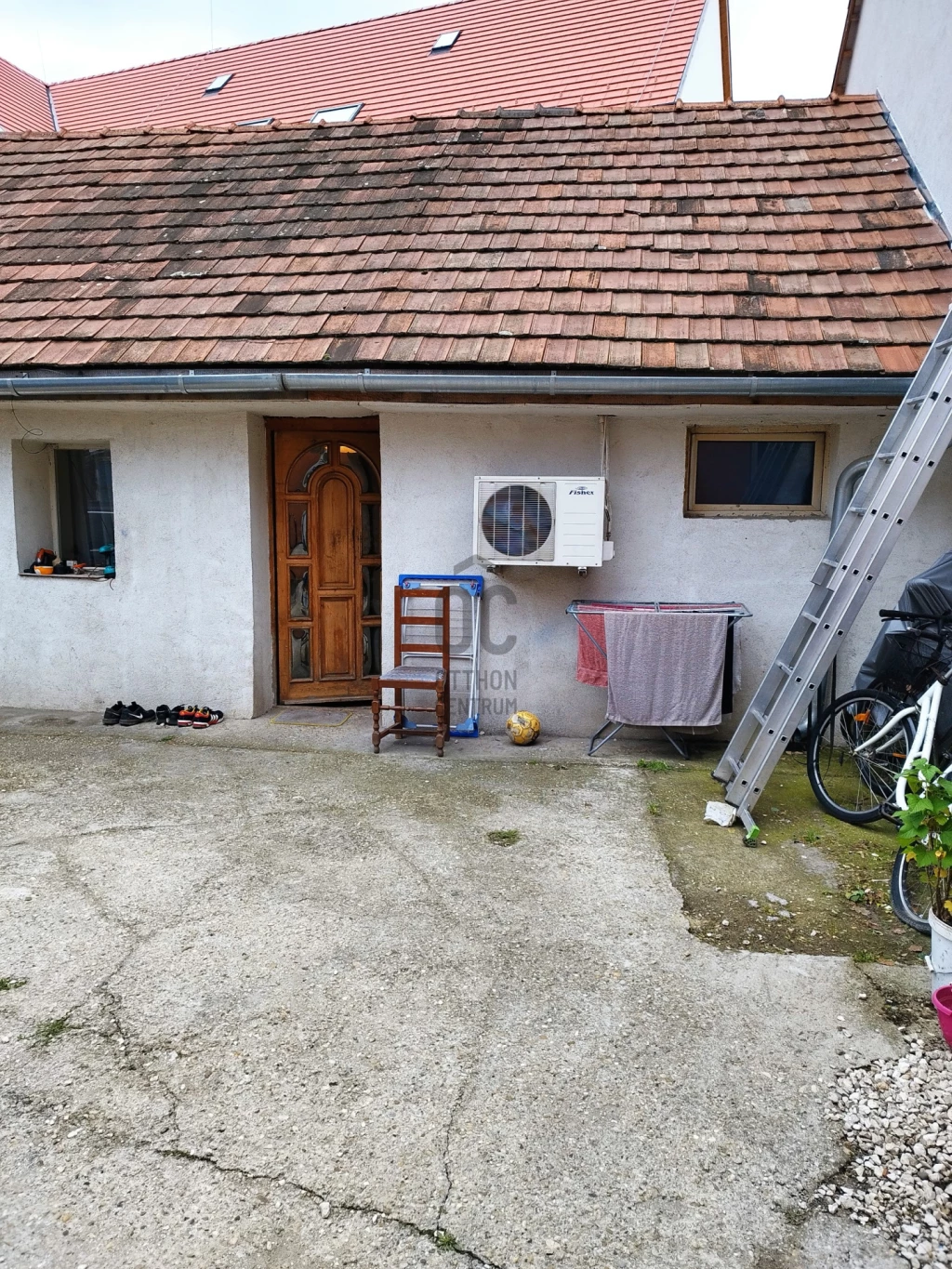 Eladó sorház, Pilisvörösvár, Pilisvörösvár