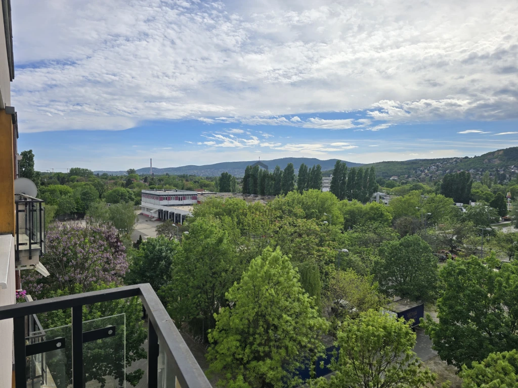 Eladó téglalakás, Budapest III. kerület, Csillaghegy