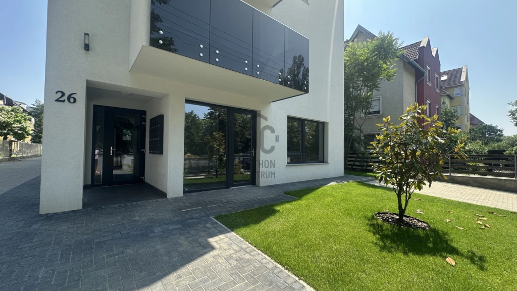 Eladó téglalakás, Debrecen, Vargakert