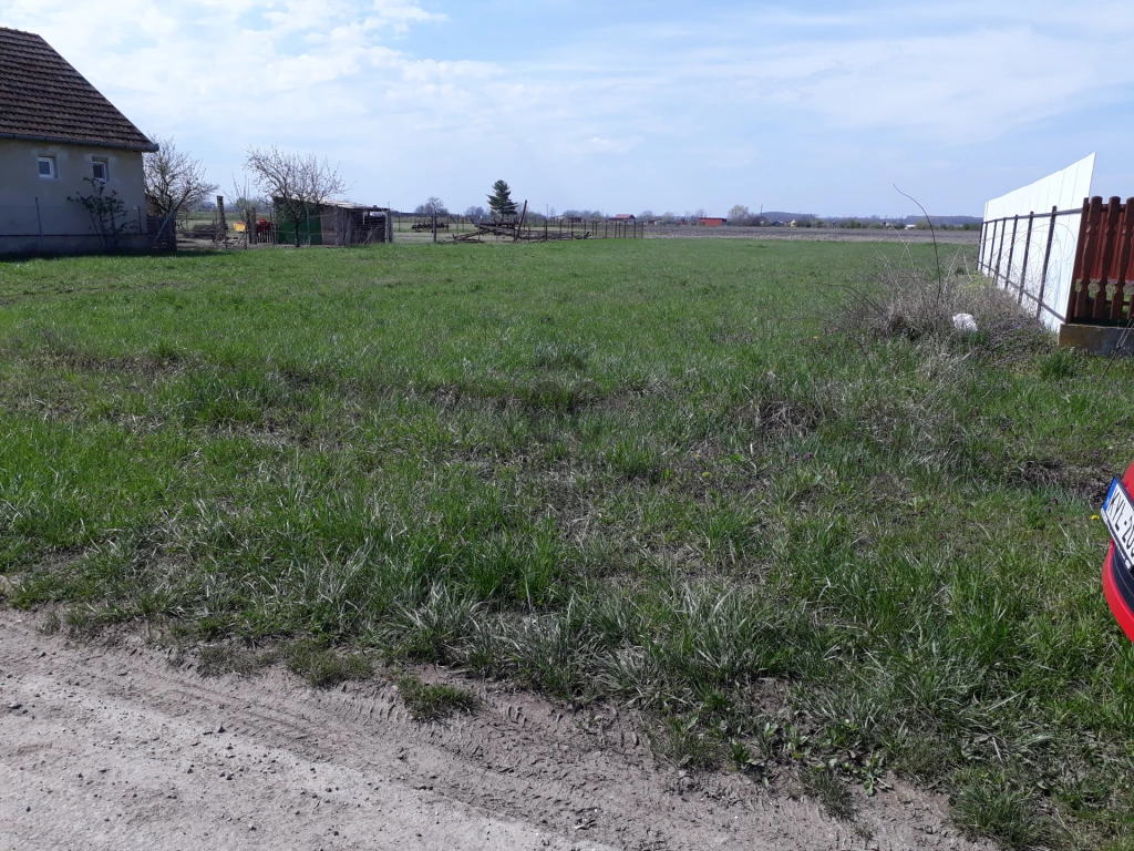 Eladó építési telek, Hosszúpályi, Hosszúpályi