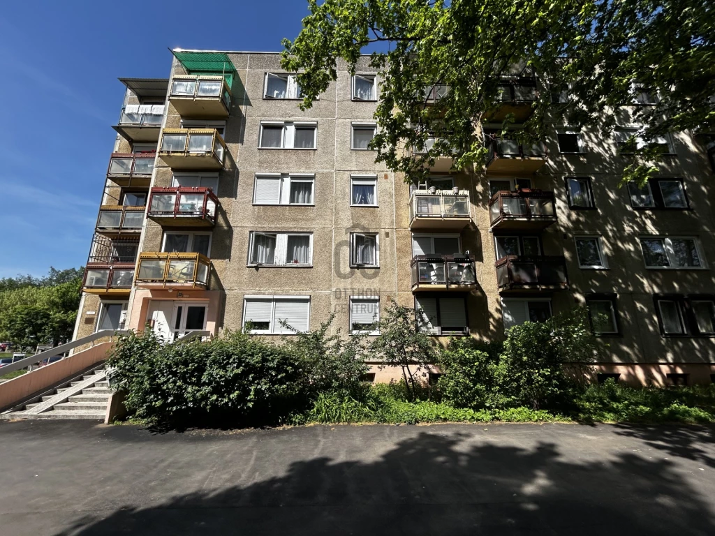 For sale panel flat, Debrecen, Újkert
