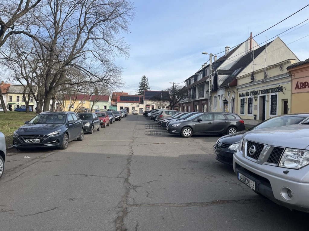 Eladó családi ház, Debrecen, Óváros