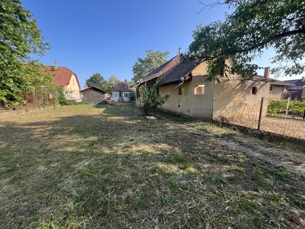 Eladó építési telek, Debrecen, Csapókert